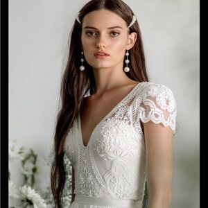 Catherine Deane - Elegant Camilla Bodysuit